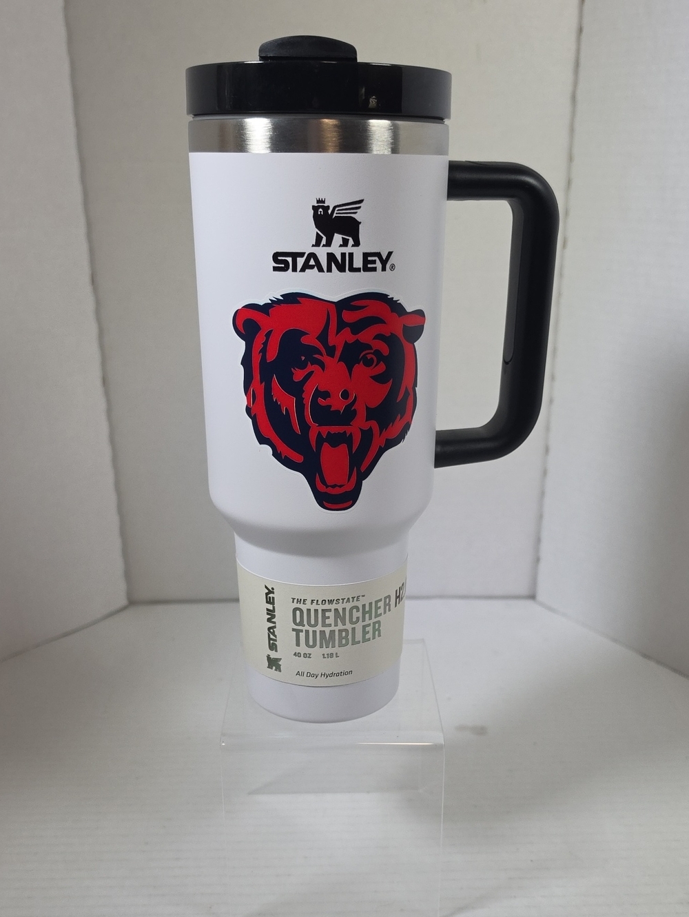 Stanley X Chicago Bears Flowstate Quencher H2.0 Tumbler 40oz White